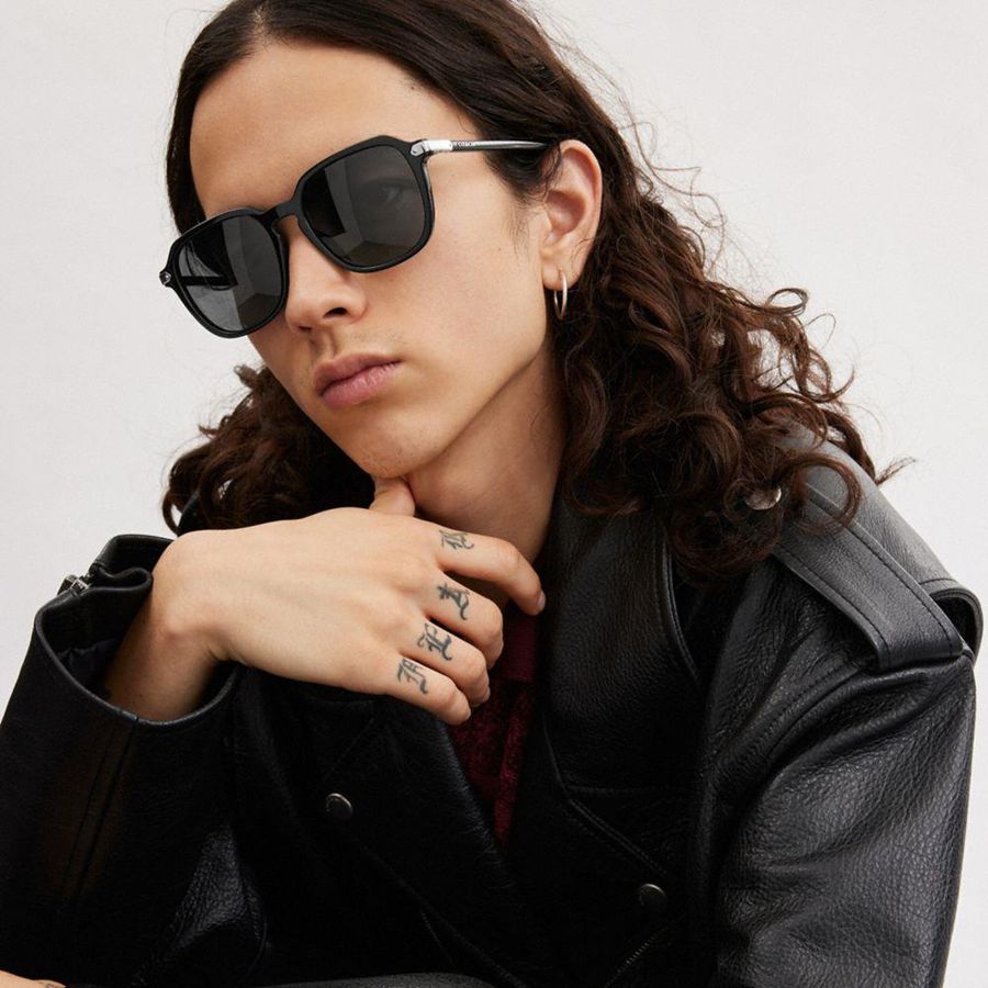 Black Men COACH® Wrap Around Hangtag Keyhole Sunglasses | 81024PVRQ