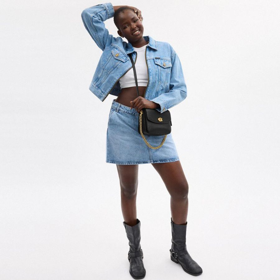 Black Women COACH® Cassie 19 Crossbody Bag | 43596SJQI