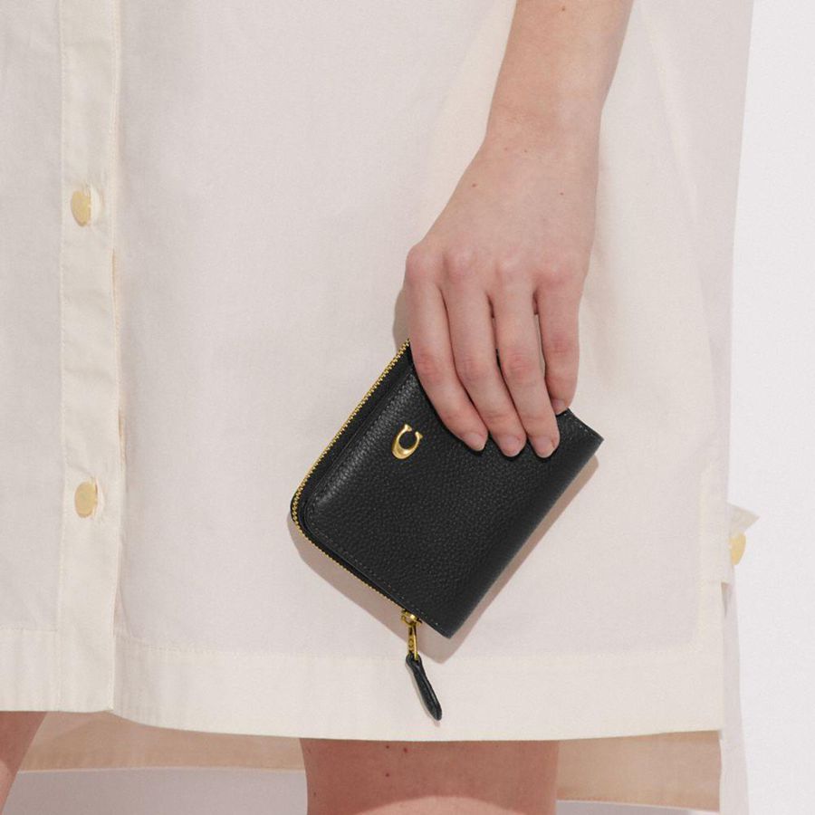 Black Women COACH® Essential Billfold Wallet | 13298KQSH