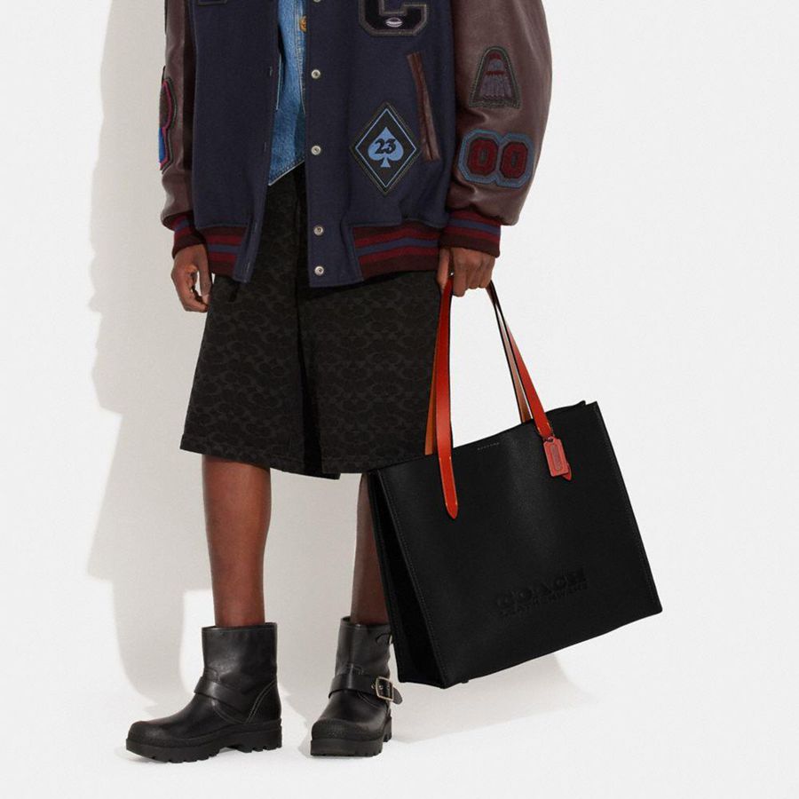 Black Women COACH® Relay Tote Bags | 76432ORES