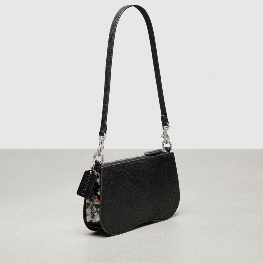 Black Women COACH® Small Wavy In Coachtopia Leather Shoulder Bag | 41593OUNM