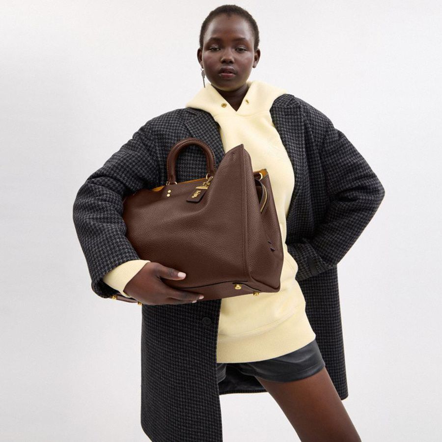 Brown Women COACH® Rogue 39 Tote Bags | 41785RYTV