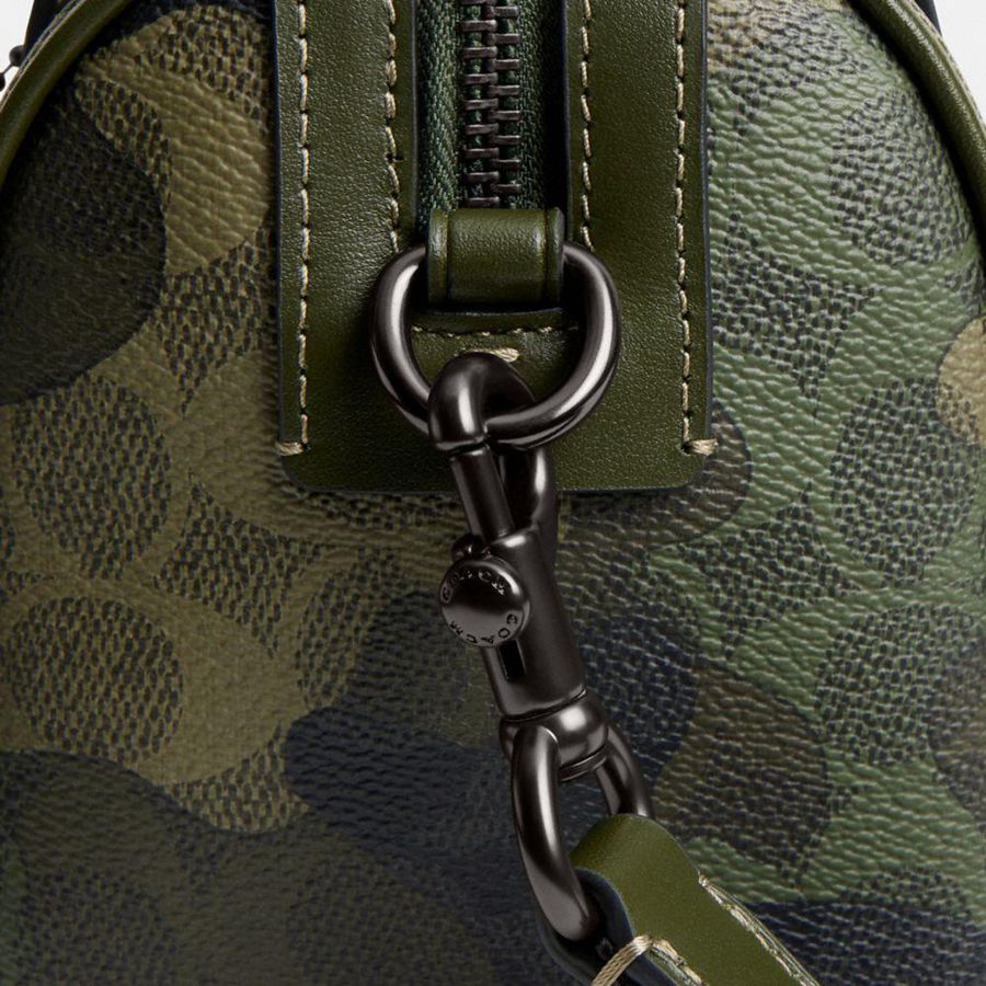 Green Men COACH® Gotham Duffle 24 In Signature Camo Print Crossbody Bag | 16932MXDI