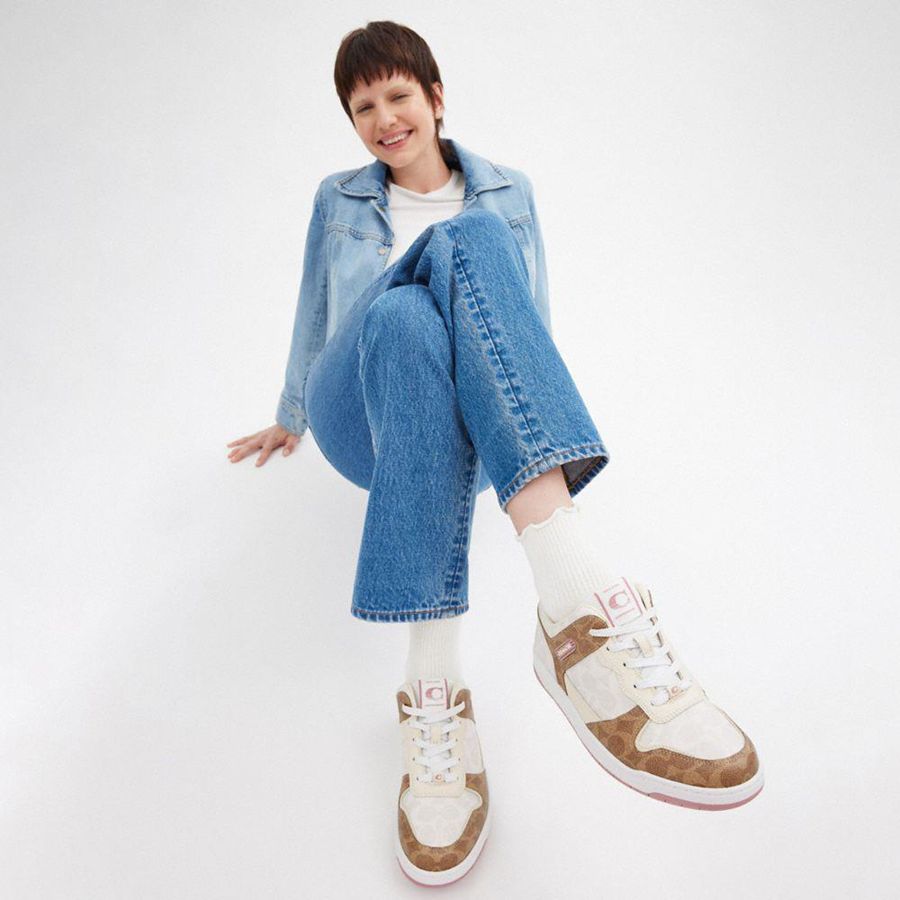 White Women COACH® C201 Low Top In Signature Canvas Sneakers | 07432SUAZ