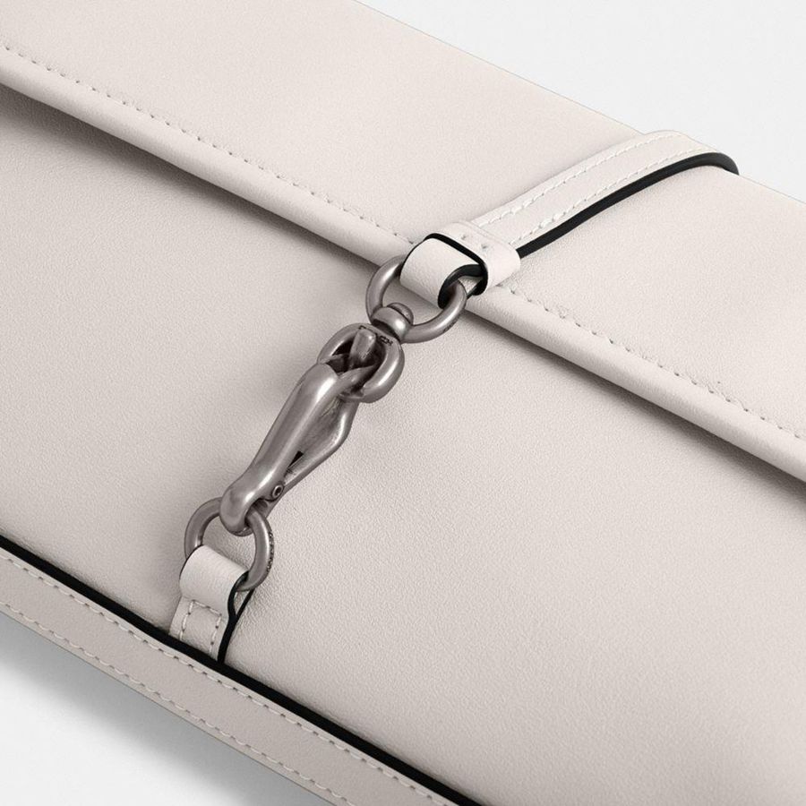 White Women COACH® Hamptons Hobo Bag | 65840OTVH